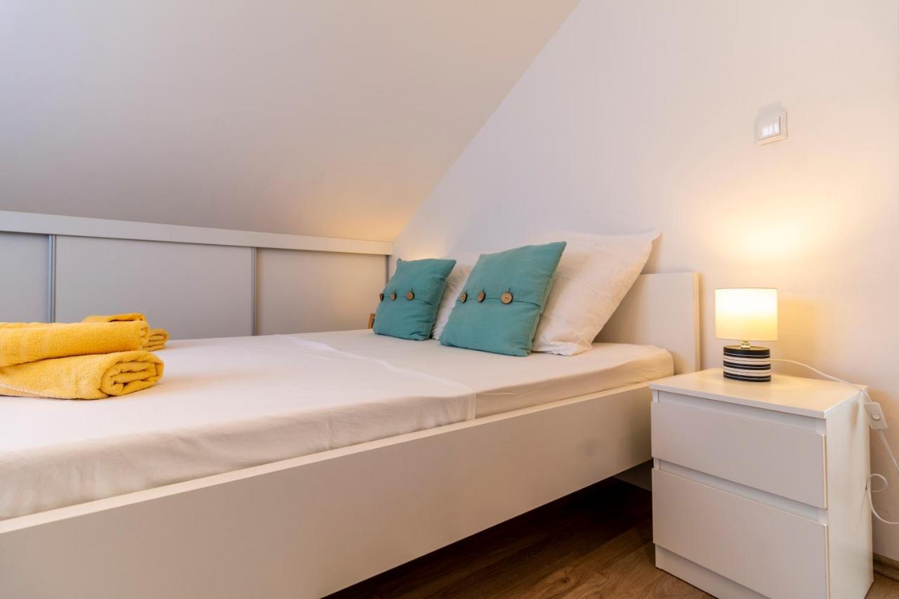 Apartments Lacaleta Split Exterior photo